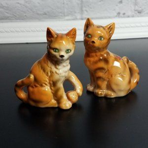 Vintage Cat Salt & Pepper Shakers with yarn
